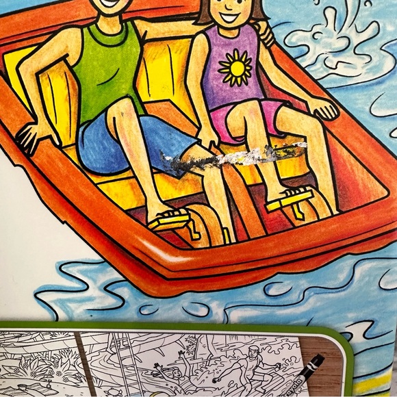 Crayola Family Escapes Group Coloring Scenes 60 Piece Set Markers Pencils Pages - Picture 16 of 16